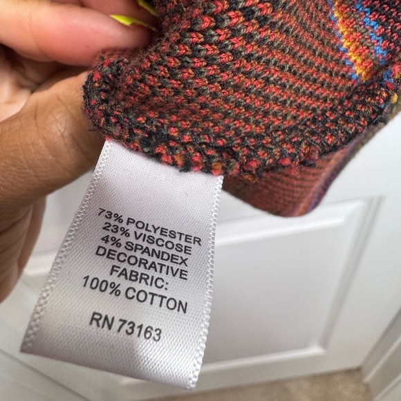 Knit Black Scoop Neck Southwestern Knee Length Shift Dress Tribal Print Hem - Picture 5 of 8